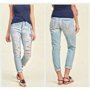 Hollister Vintage Flower Embroidery Boyfriend NWT